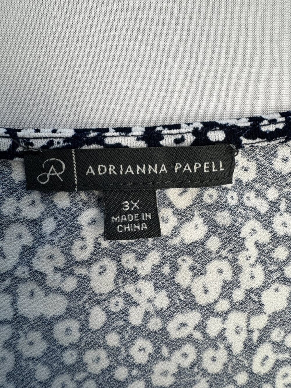 Adrianna Papell Blue Floral Ruffle Cap Sleeve Dressy Tee / Blouse Plus Sz 3X - Picture 8 of 12